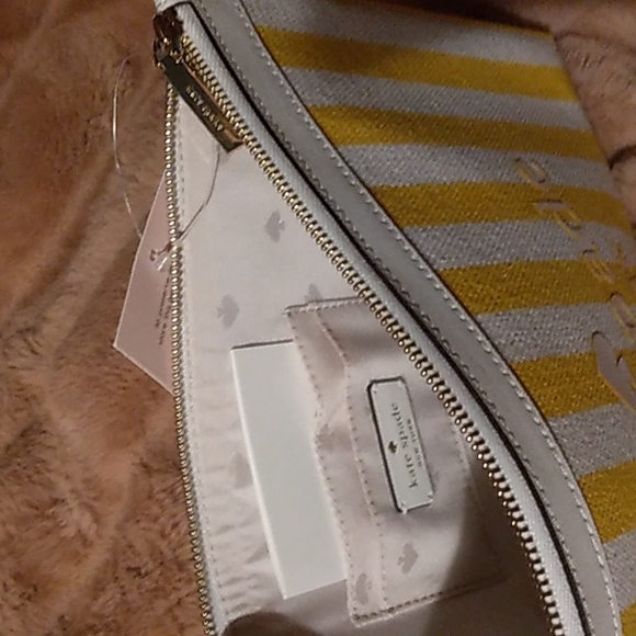 Kate Spade large zip pouch - Picture 3 of 5